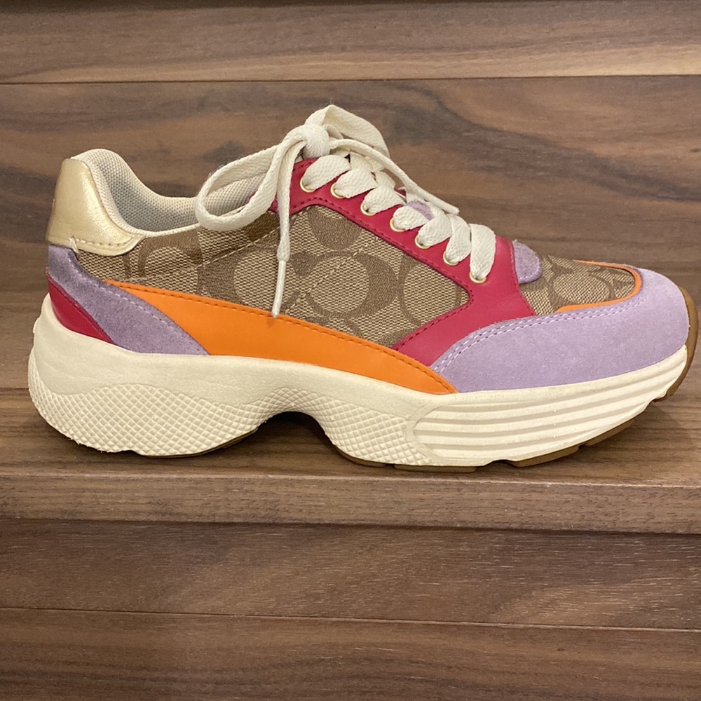 Coach runner - Picture 3 of 7